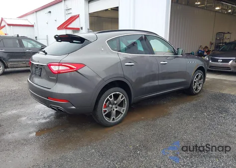 2017 Maserati Levante из США, поврежденный, VIN ZN661XUS7HX262885